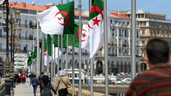 توقعات الأبراج عن الجزائر