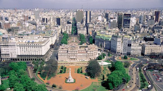 بم تشتهر دولة الأرجنتين ؟