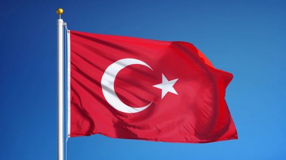 ما معنى ألوان علم تركيا؟