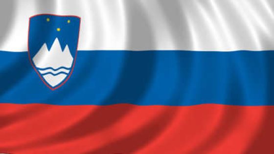 ما معنى ألوان علم سلوفينيا؟