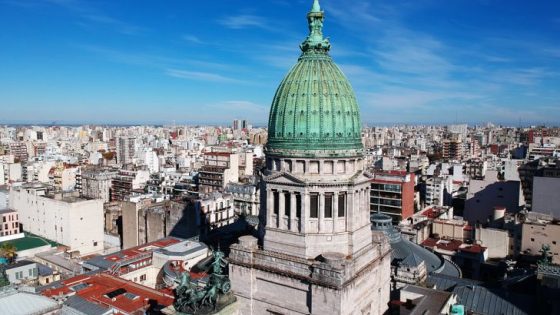 ما هو نظام الحكم في الأرجنيتن؟