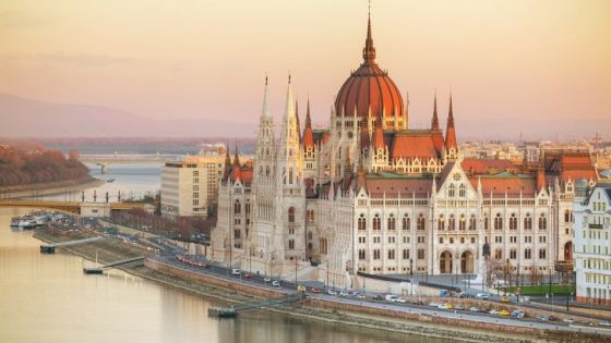 نظام الحكم في المجر