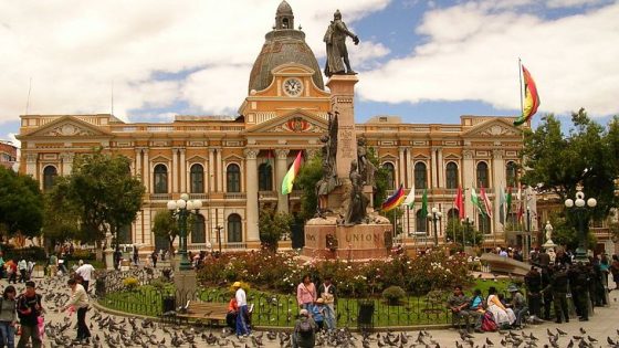 ما هو نظام الحكم في بوليفيا ؟