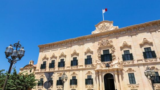 ما هو نظام الحكم في مالطا؟